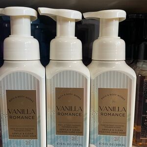 3 Bath & Body Works Vanilla Romance Foaming Hand Soap - Cream